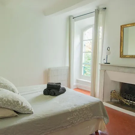 Semesterbostad « villa L'enclos » *