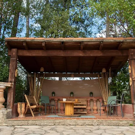 « villa L'enclos » *