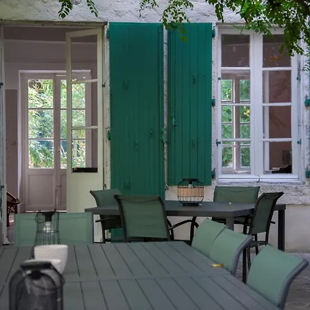 Semesterbostad « villa L'enclos » *