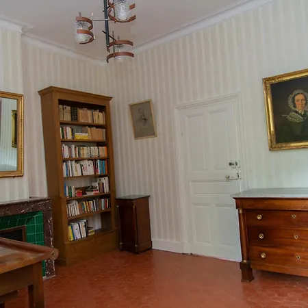 « villa L'enclos » Semesterbostad